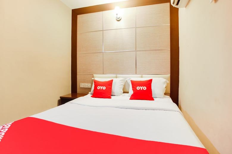 Oyo 89518 Sejati Hotel