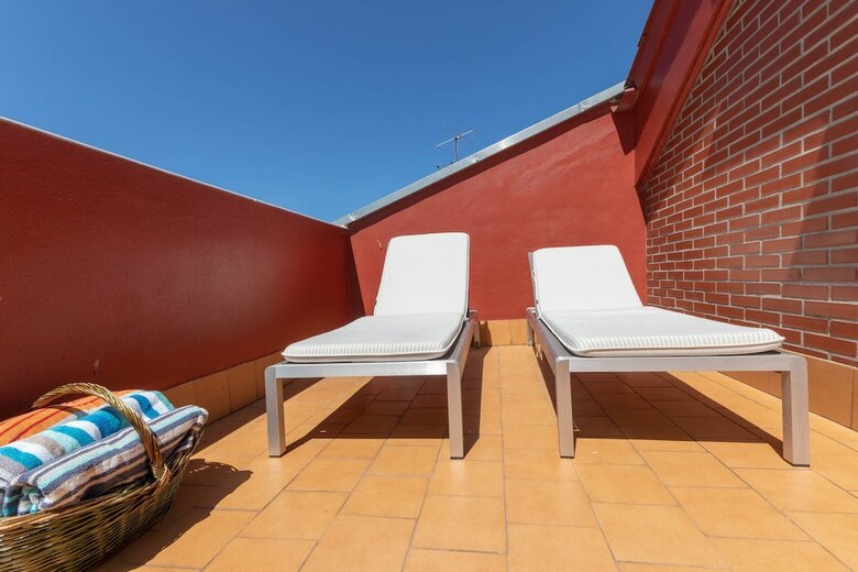 Apartamentos �tico Con 2 Terrazas By Urban Hosts