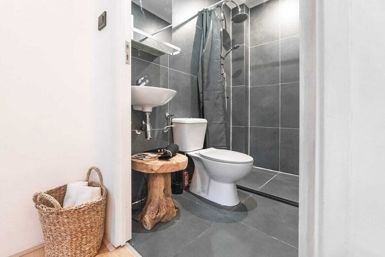 Hotel Amazing B&B Two Minutes From C. Station