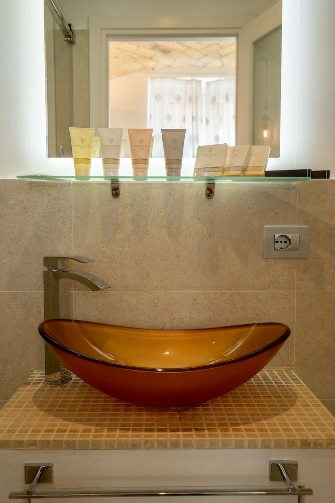 Prince's Suite Luxury Business Collection