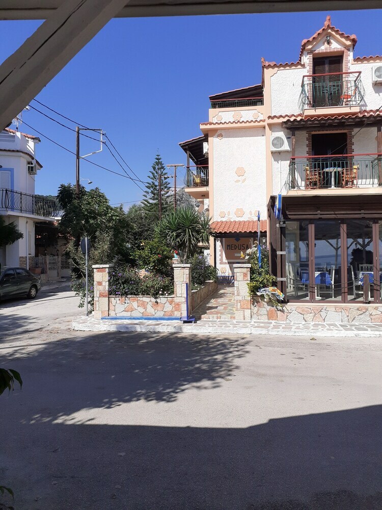Aparthotel Medusa Studios