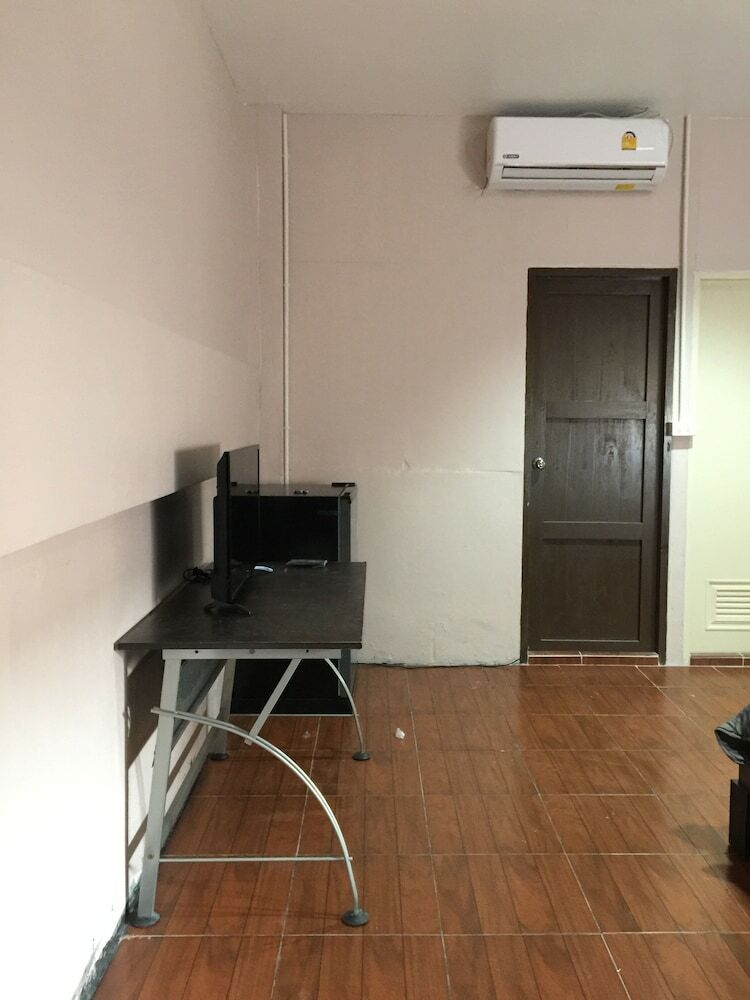 Hotel Smile Home Guesthouse