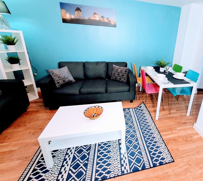 Solo Living - The Plaza