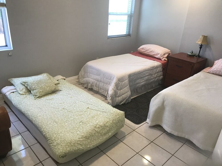 Hotel Entire 3 Bedrooms Close Beach Downtown