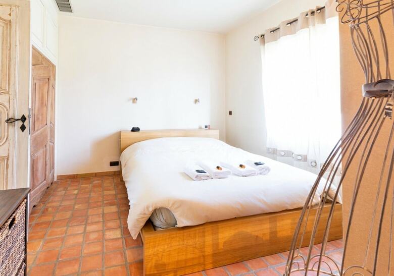 Luxurious 4 Bedrooms Villa, Sea View, Private Pool