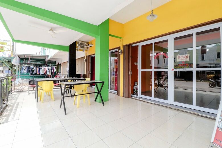 Hotel Botania Homestay