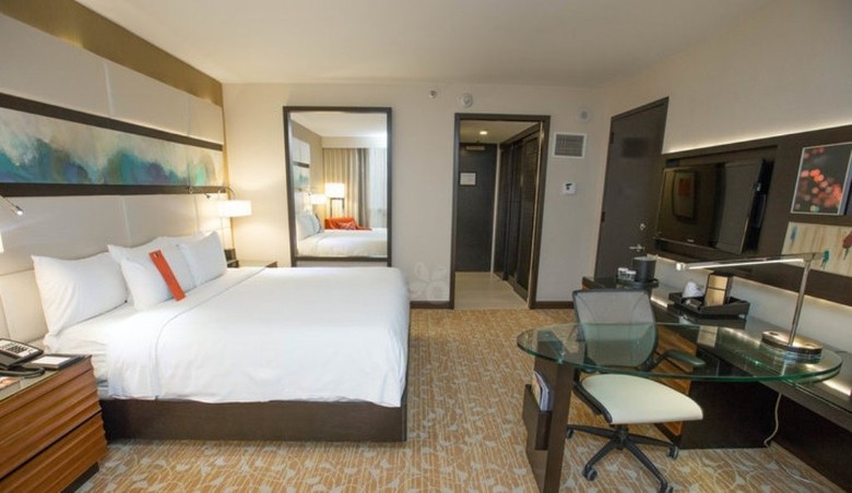 The La Hotel Downtown