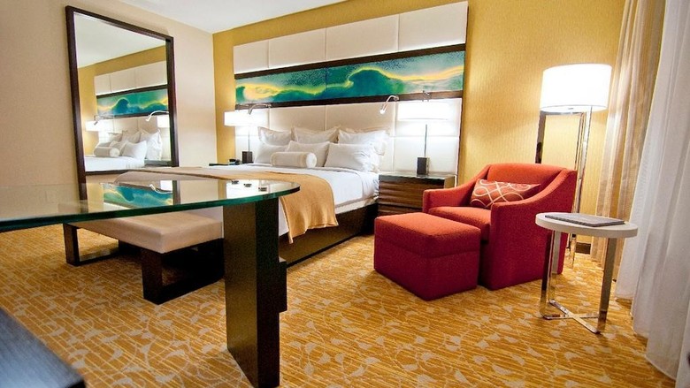 The La Hotel Downtown