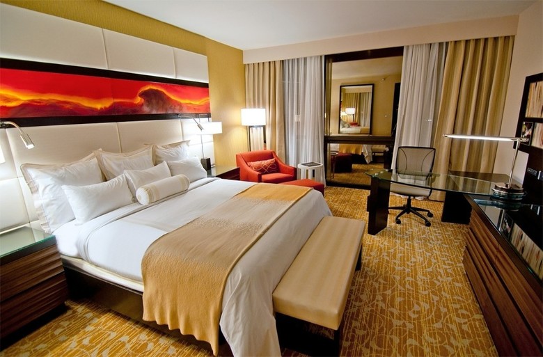 The La Hotel Downtown