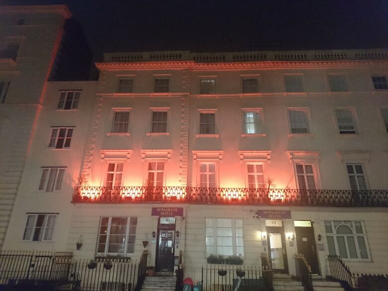 Hotel Mina House