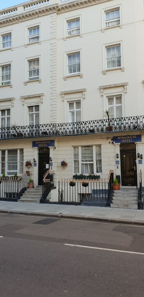 Hotel Mina House