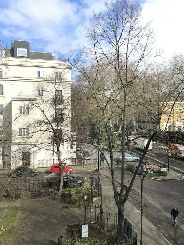Hotel Mitre House