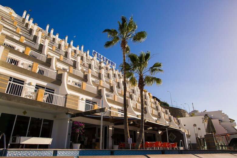 Apartamentos Cala Nova