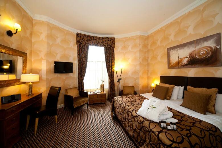 Best Western Feathers Liverpool Hotel