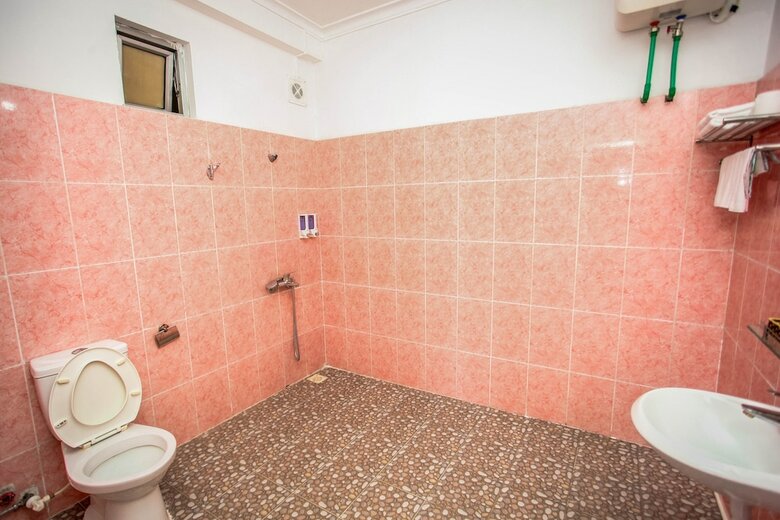 Yolo Hotel
