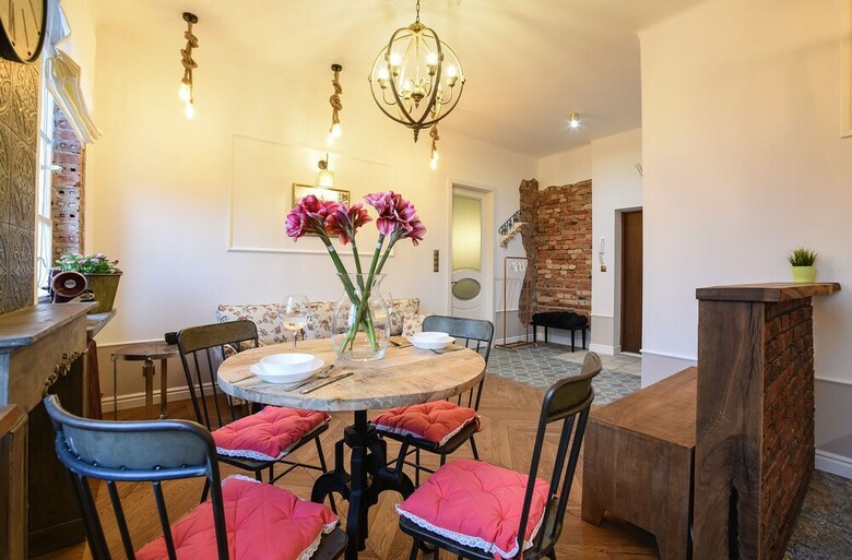 New Cosy Vintage Apartment - Old Town
