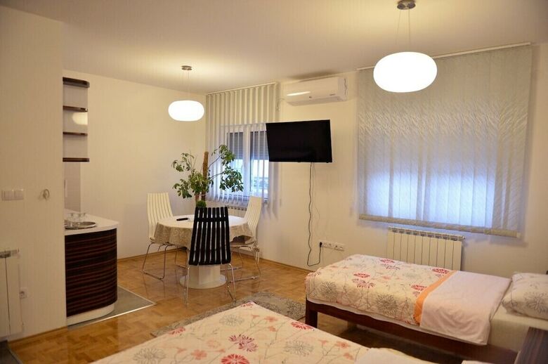 Hotel Pansion Ima Dana