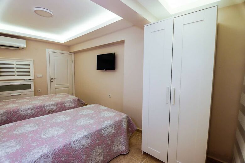 Villa Little Gems 2