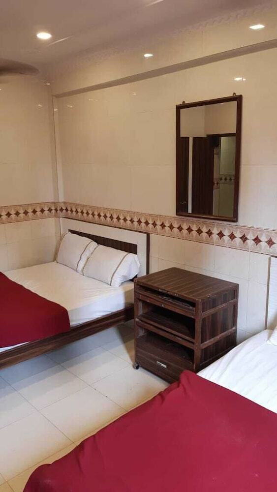 Asha Hotel