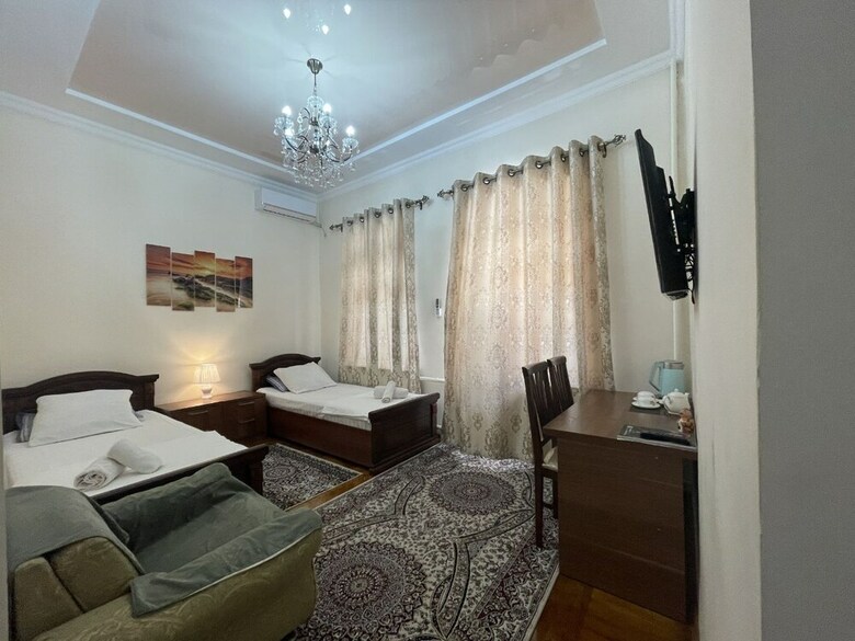 Bed & Breakfast "orom" Guests House