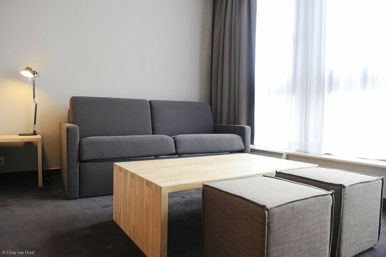 9hotel Chelton