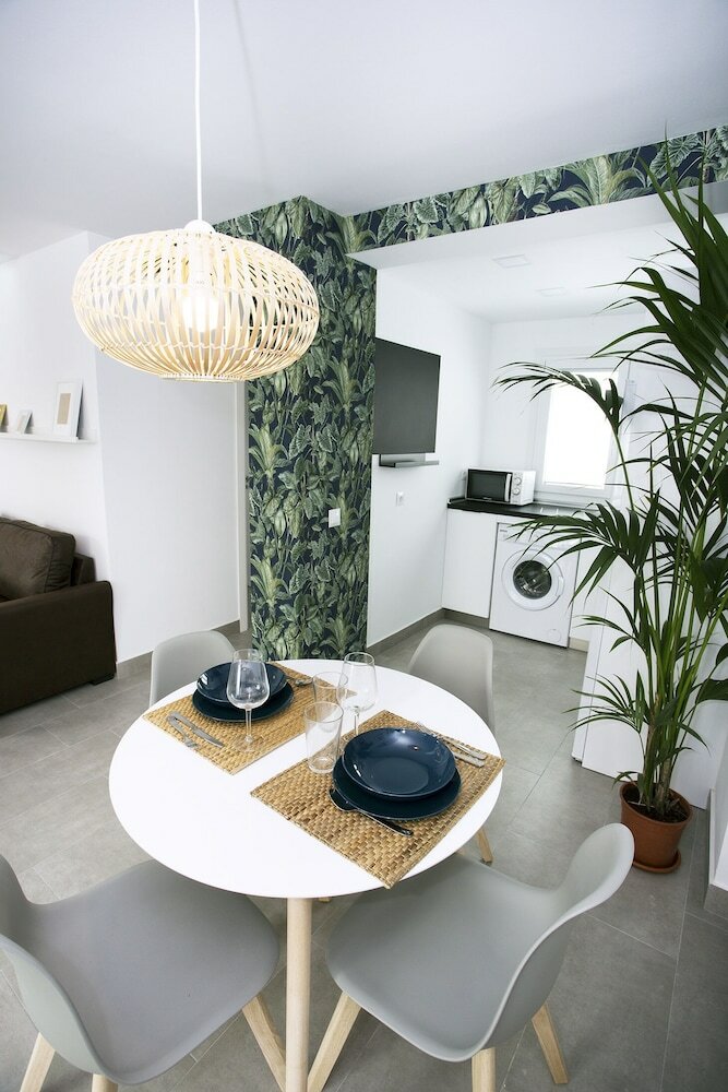 Mango & Tropical Apartment