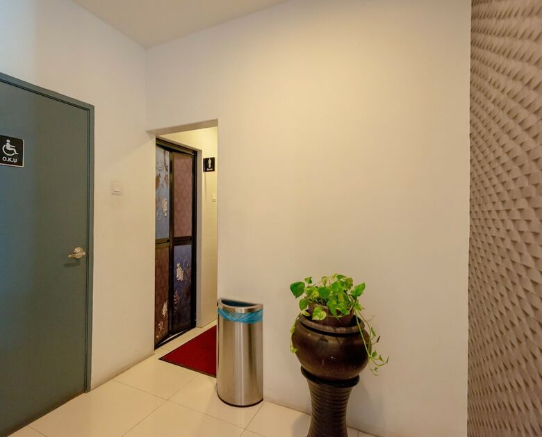 Js Grand Hotel