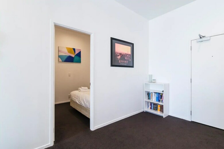 Modern Cbd Auckland Apartment