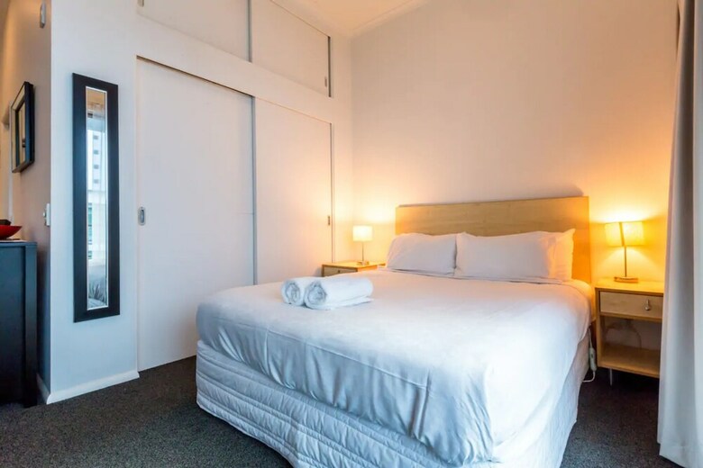 Modern 1 Bedroom Apartment On Princes Wharf