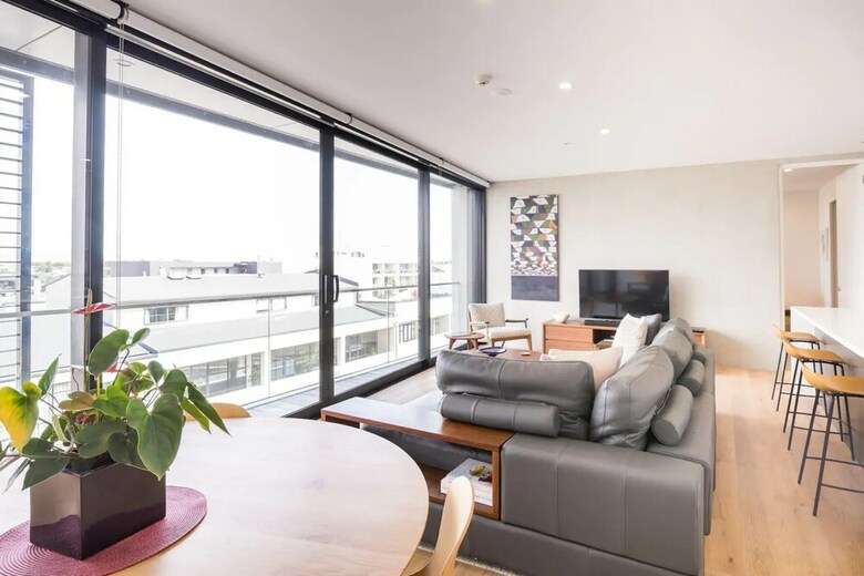 Modern 2 Bedroom Apartment In Ponsonby With With Views