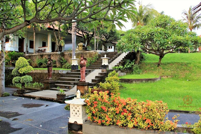 Hotel Bali Nibbana Resort