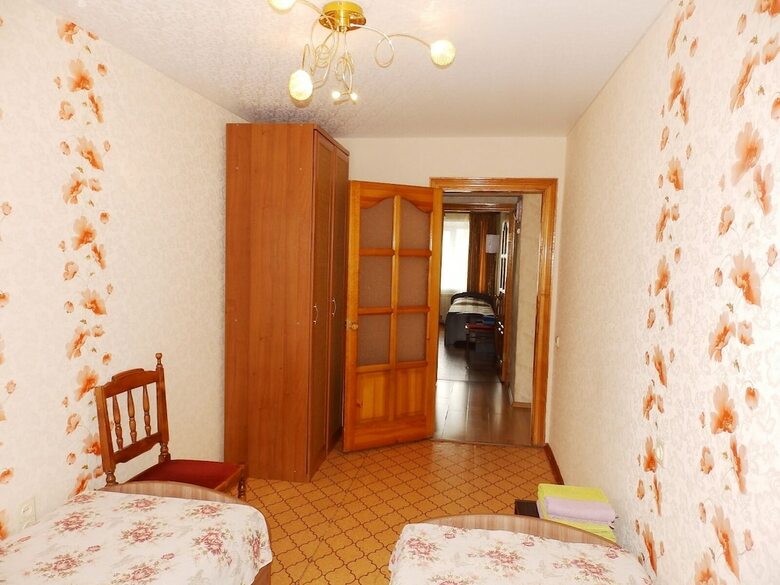3 Rooms Apartment On Spartaka 18