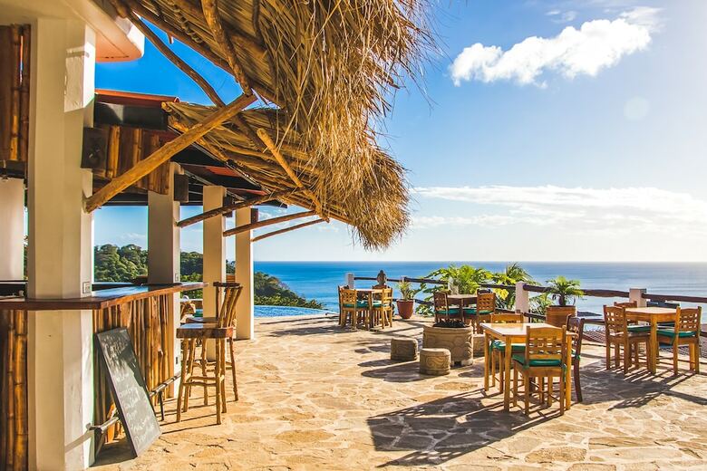 Hotel Buddha Roc Beach Resort