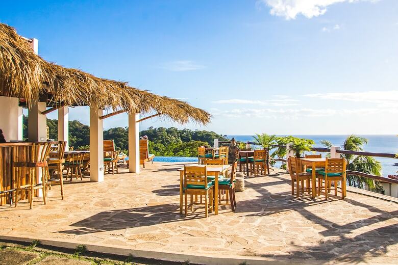 Hotel Buddha Roc Beach Resort