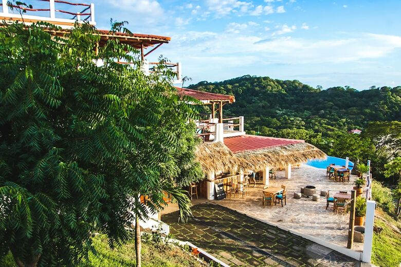 Hotel Buddha Roc Beach Resort