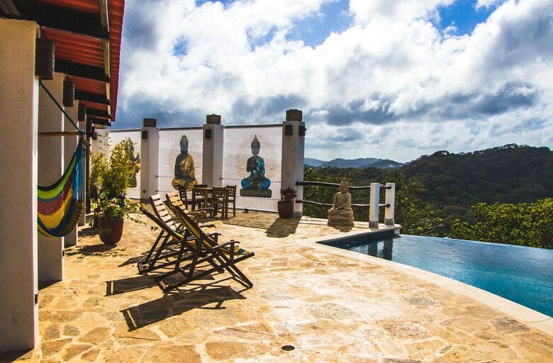 Hotel Buddha Roc Beach Resort