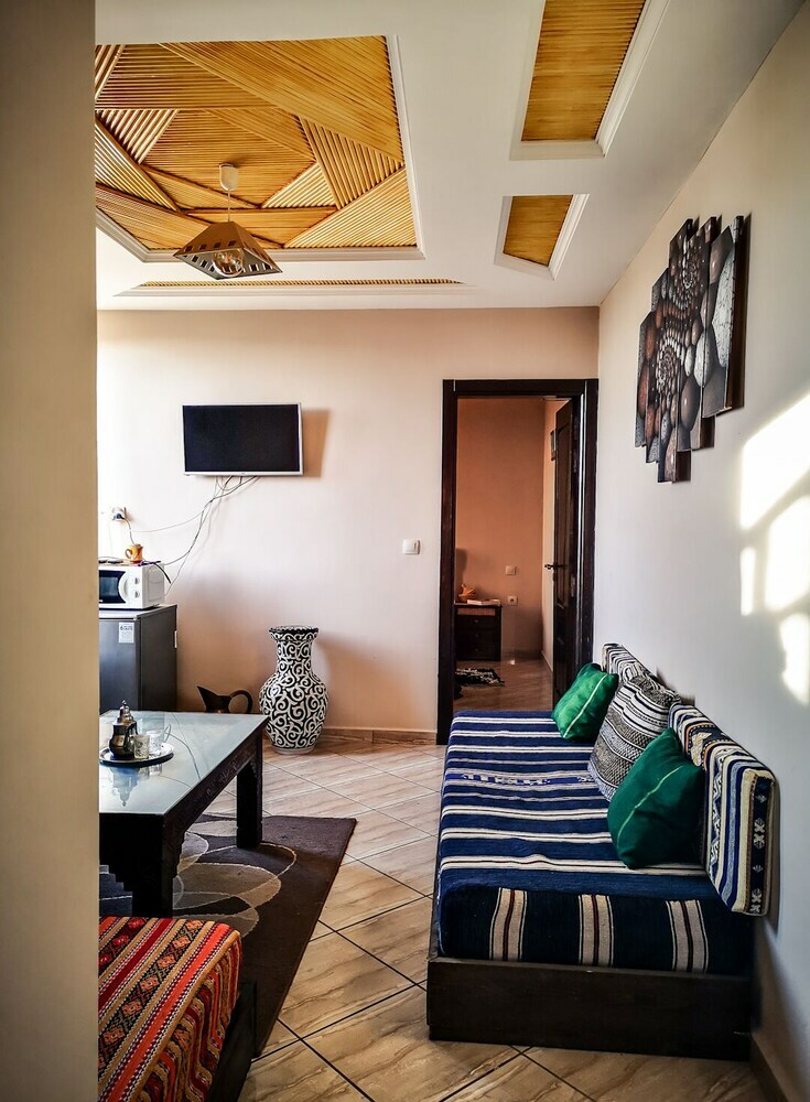Hostal Petit Surfer - Hostel