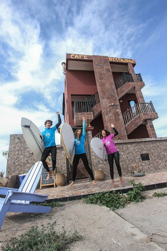 Hostal Petit Surfer - Hostel