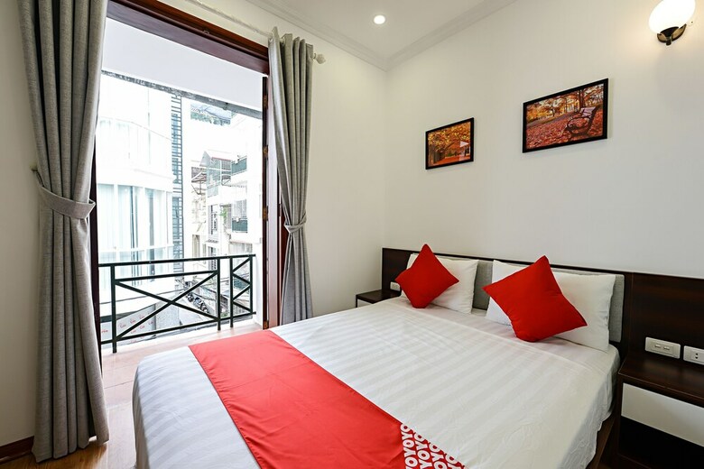 Oyo 332 Moon Villa Hotel