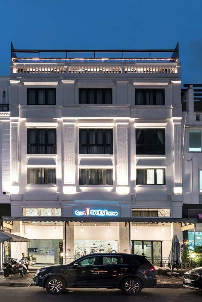 Aha New Milano Hotel
