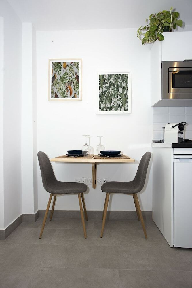 Lemon & Tropycal Apartment