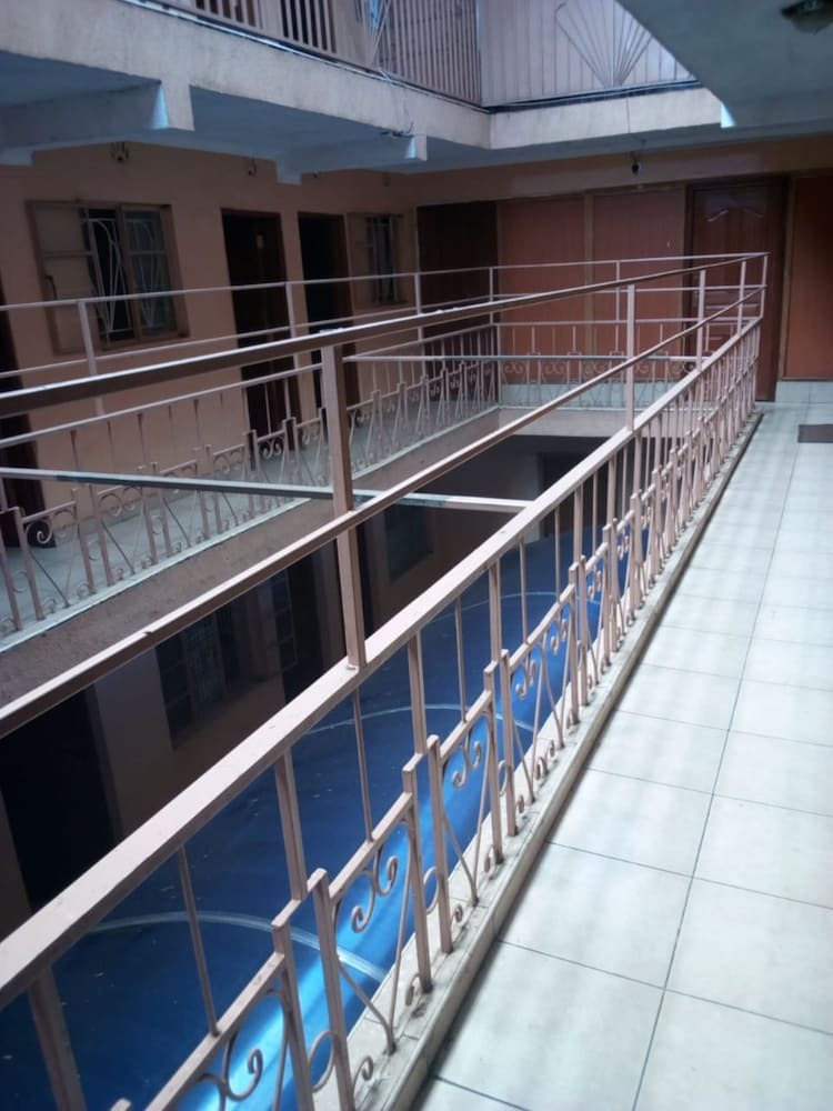 Hotel Gmt Guest House