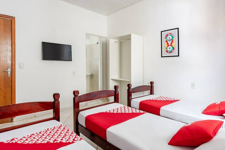 Hotel Oyo Pousada Da Tia Leo