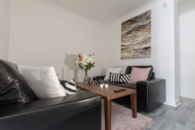 Lux Apartments 3 Bedroom House - Gorst
