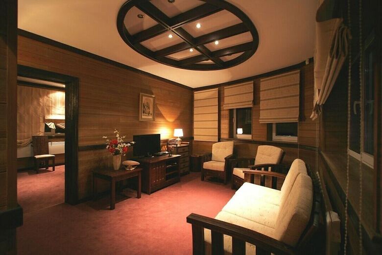Hotel Elit Crous