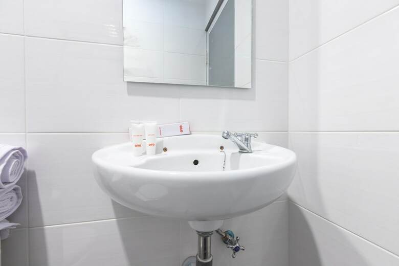 Hostal Oyo 1310 Urban Residence