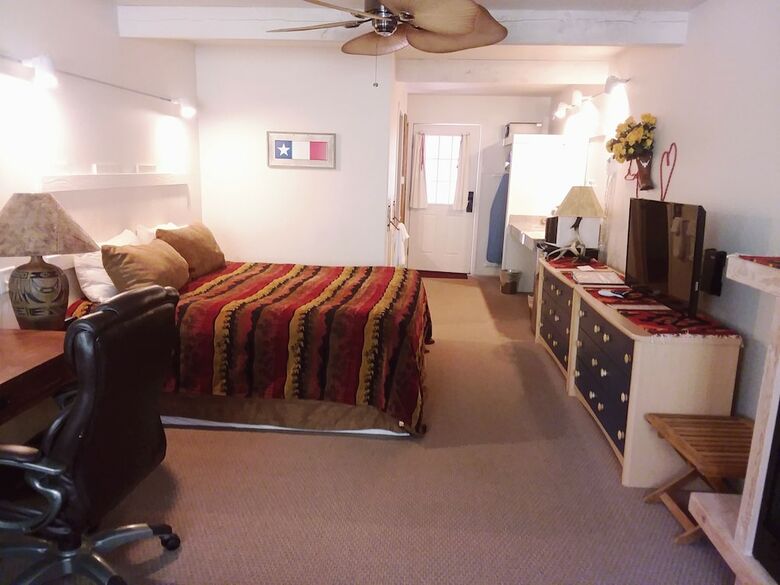 Posada Hot Springs Inn