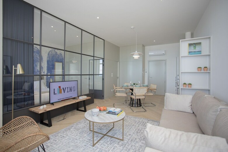 Liiiving Luxury Beachfront Apartments