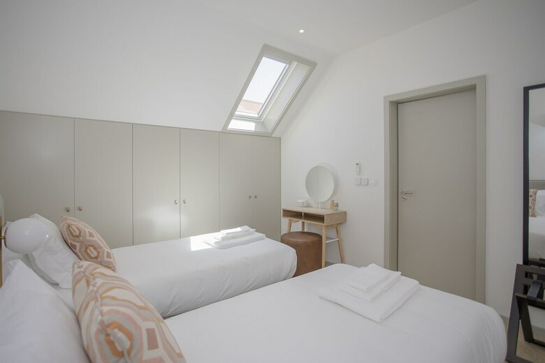 Liiiving Luxury Beachfront Apartments