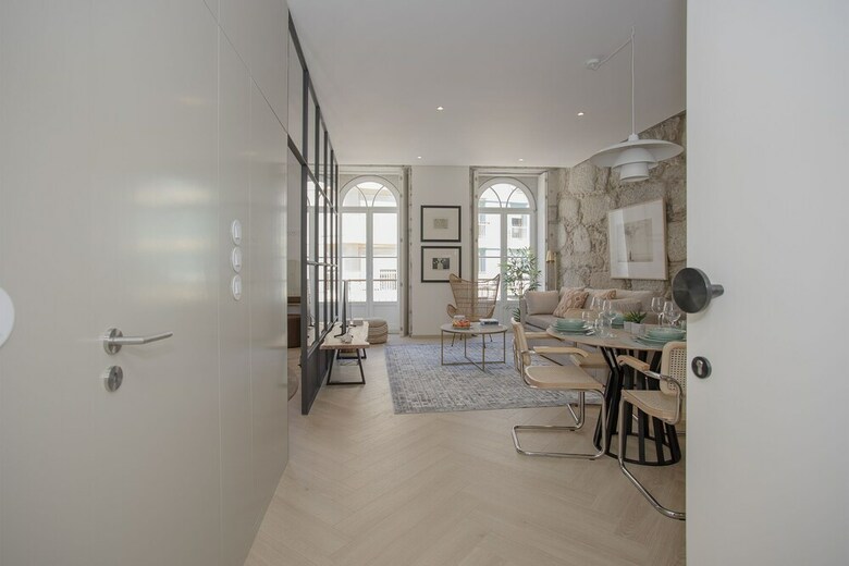 Liiiving Luxury Beachfront Apartments
